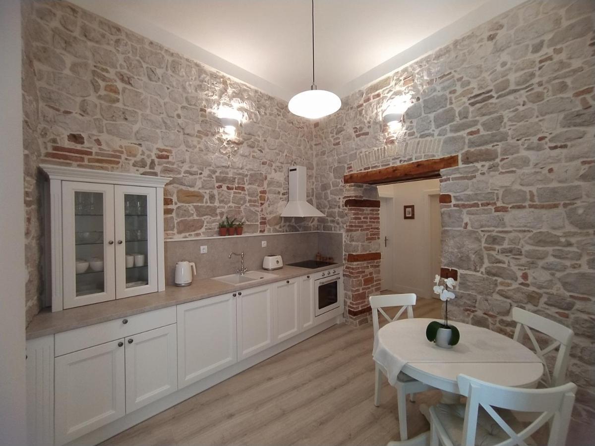 Apartment Antique Zadar - City Center Kültér fotó